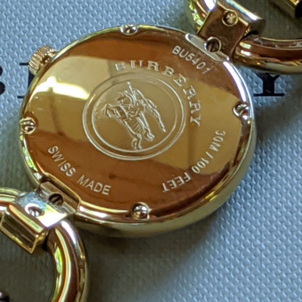 Burberry watch - Picture 3 of 5